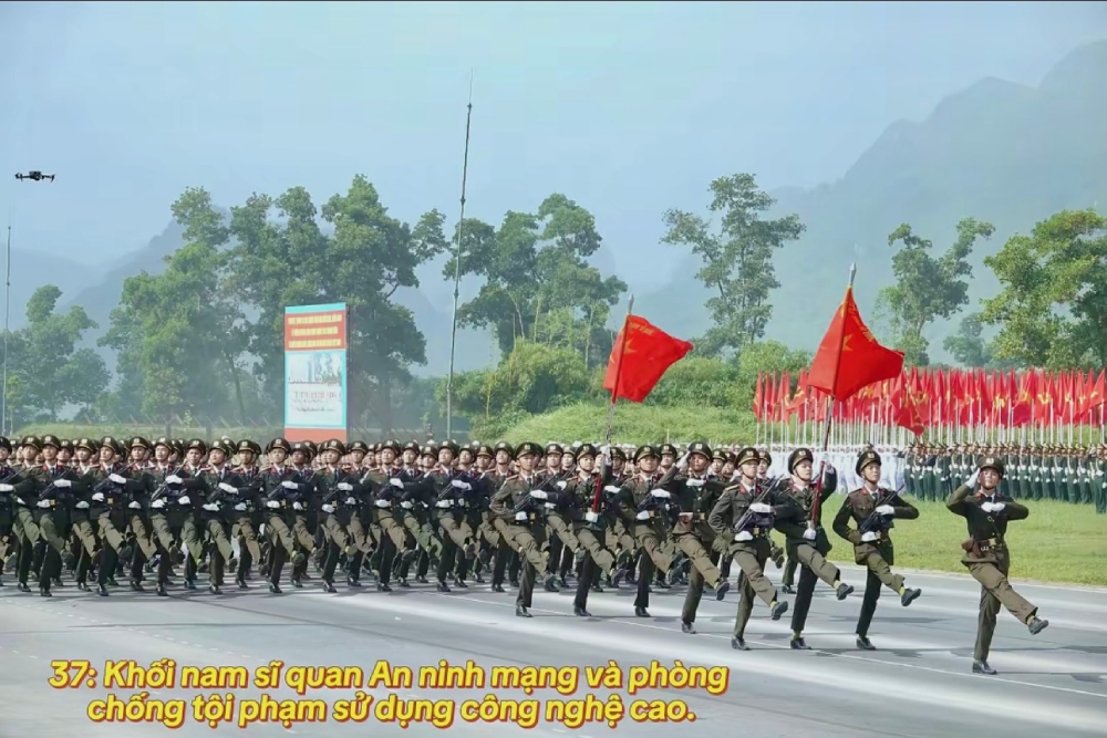 Khối nam sĩ quan An ninh mạng và phòng chống tội phạm sử dụng công nghệ cao